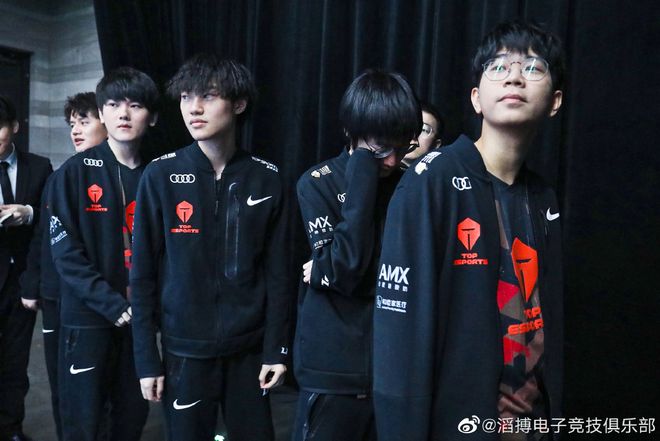 仅映射出皇 仅映射出皇